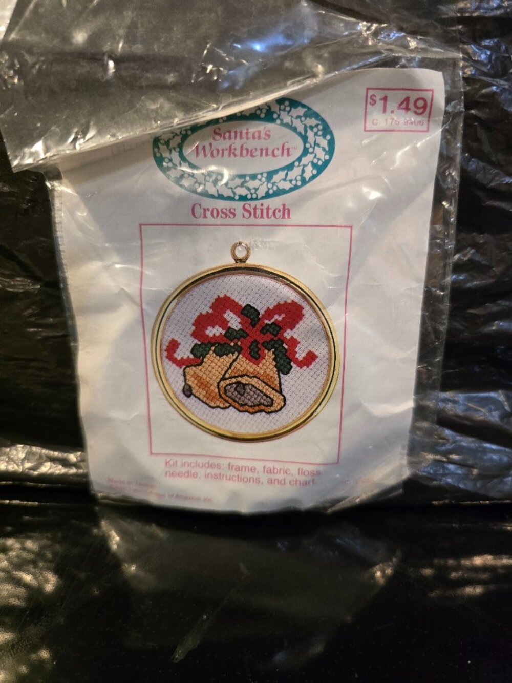 Christmas Counted Cross Stitch Mini Kit 1988 Santa's Workbench Taiwan NEW